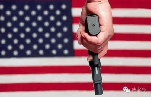 ����������˥��